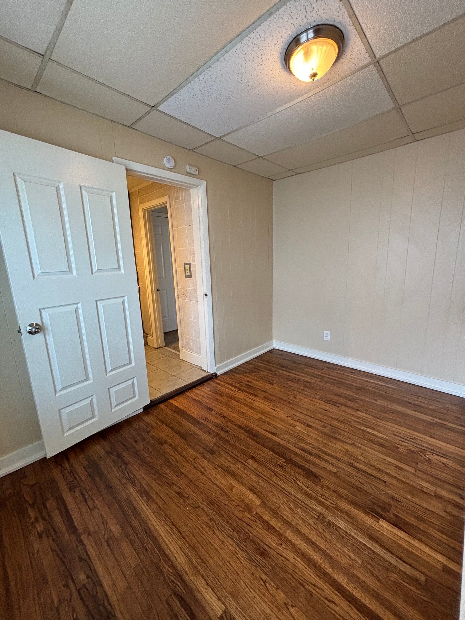 Building Photo - 3932 E Admiral Ct