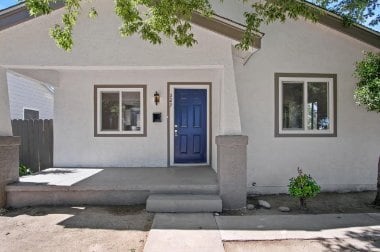 Building Photo - 227 Maple St
