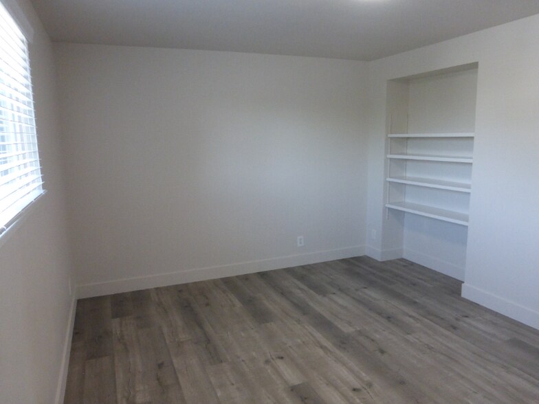 Building Photo - 2519 S 300 E