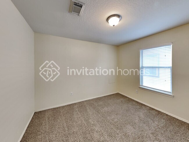 Building Photo - 12502 Aarons Way Dr