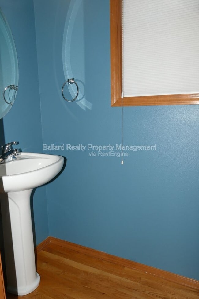 Building Photo - 810 NW 50th St