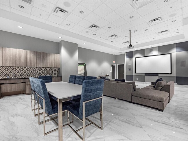 Building Photo - 5925 Almeda Rd