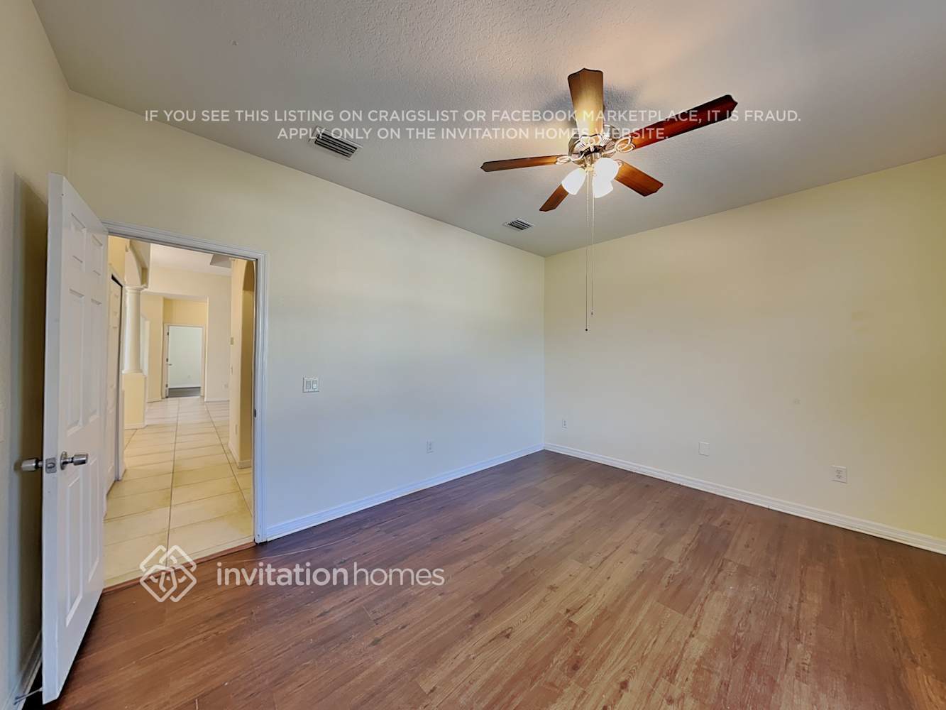 Building Photo - 3025 Dalhart Ave