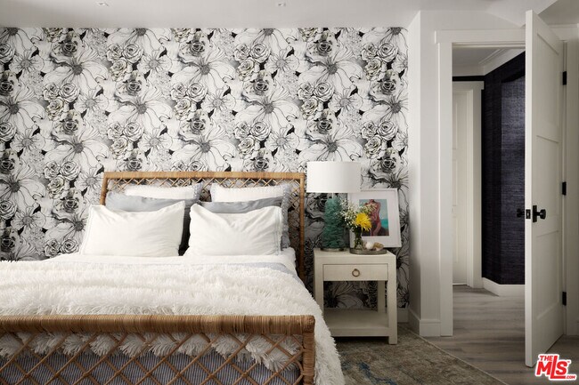 Building Photo - 204 Pearl Ave