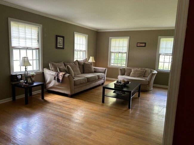 Building Photo - 1121 Birkdale Ct