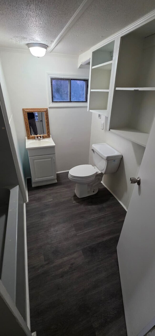 Building Photo - 8364 Cedar St