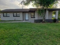 Building Photo - 3 bedroom 2 bath home