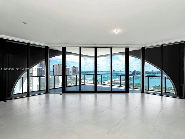 Building Photo - 1000 Biscayne Blvd
