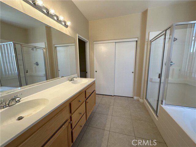 Building Photo - 13352 Pleasant View St