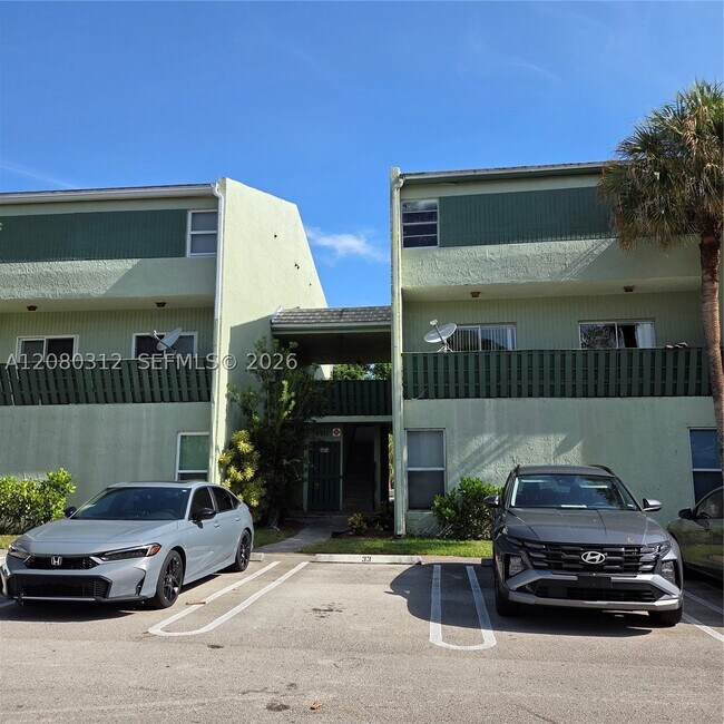 Building Photo - 8911 NW 28th Dr