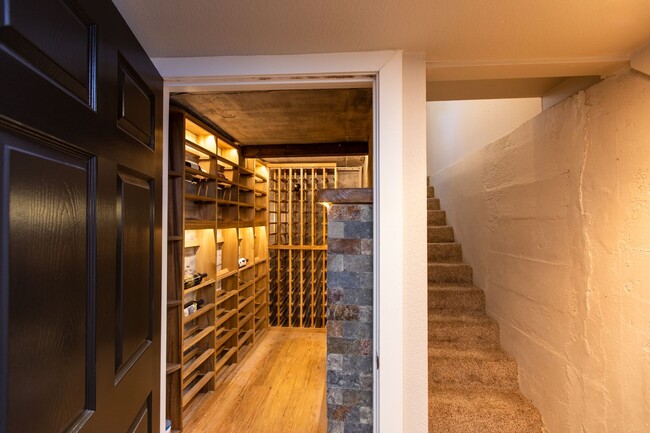 Building Photo - Stunning Remodeled Downtown Craftsman 3BD ...
