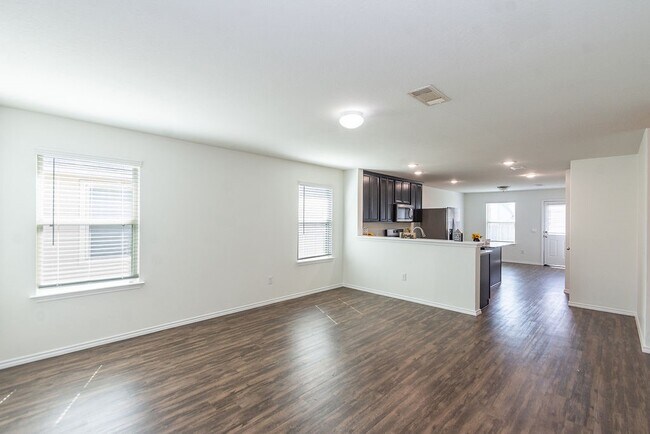 Building Photo - 2622 Summer Ln