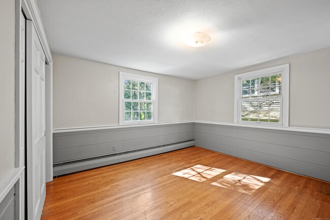 Building Photo - 135 Brookside Rd