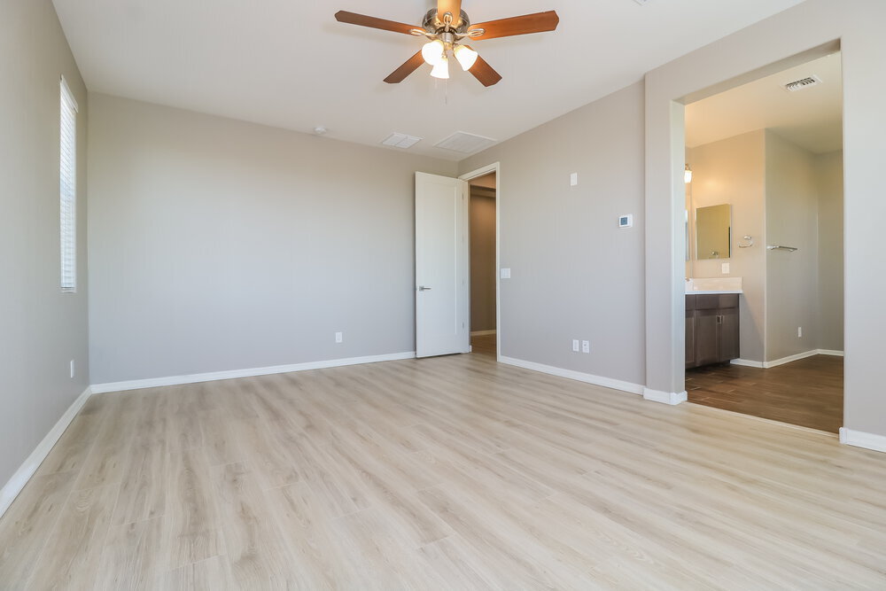 Building Photo - 21051 W Almeria Rd