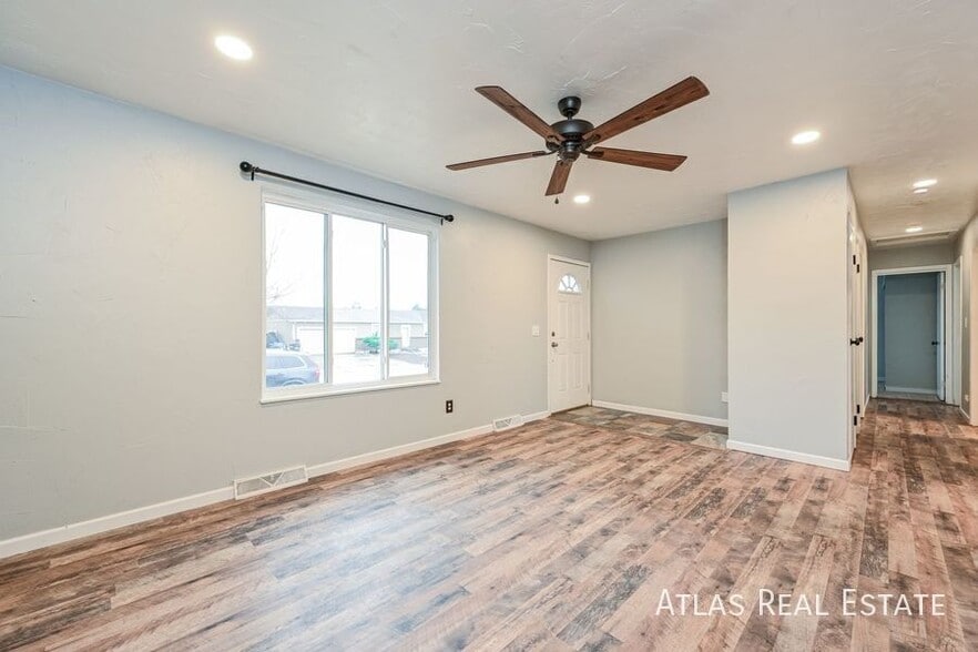 Building Photo - 16729 E Layton Ave