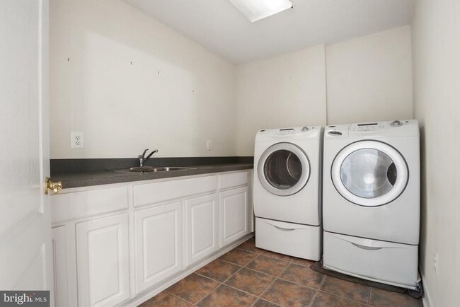 Building Photo - 13309 Big Cedar Ln