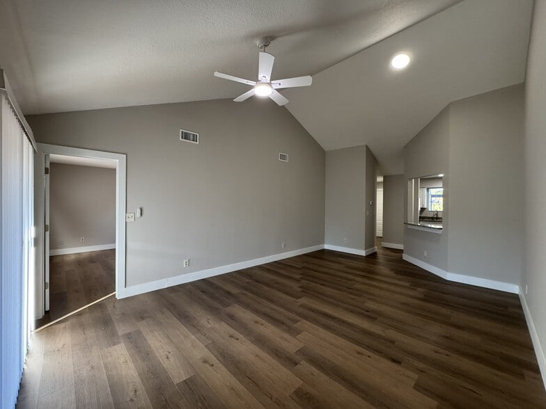 Living Room - 198 White Fawn Dr