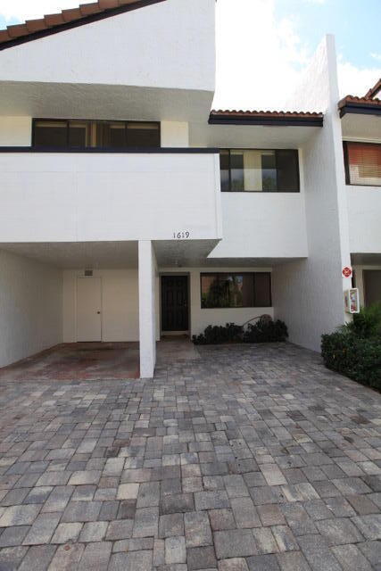 Building Photo - 1619 Cypress Pointe Dr
