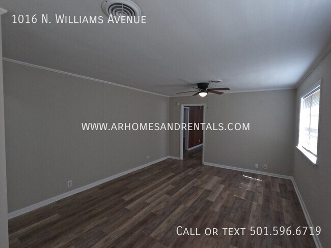 Building Photo - 1016 N. Williams Avenue | $1095 | 4 beds, ...