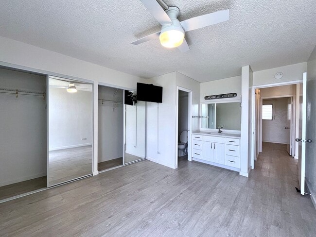 Primary Photo - Stylish 2 Bed / 2 Bath Condo in Colonnade ...