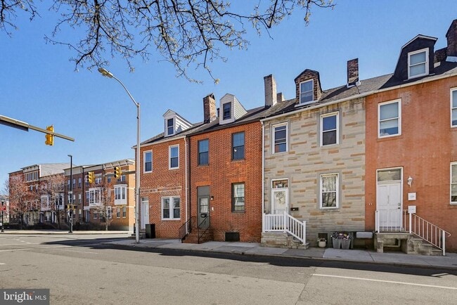 Building Photo - 843 E Lombard St