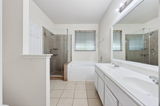 Building Photo - 11630 Forest Wind Ln