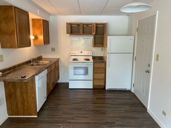 Building Photo - 3614 Weiland Ave