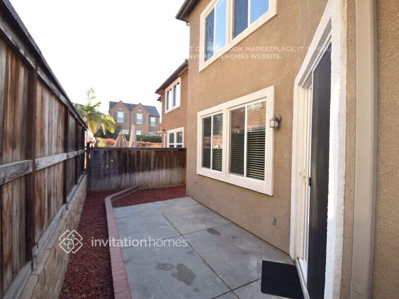 Building Photo - 3611 Scribner Ln