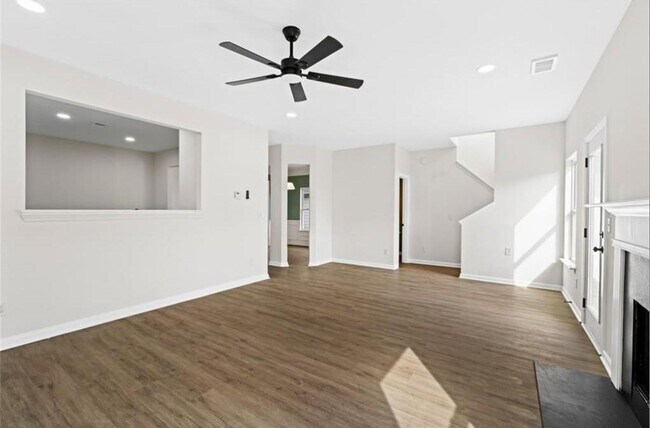 Building Photo - 4095 Arch Pass