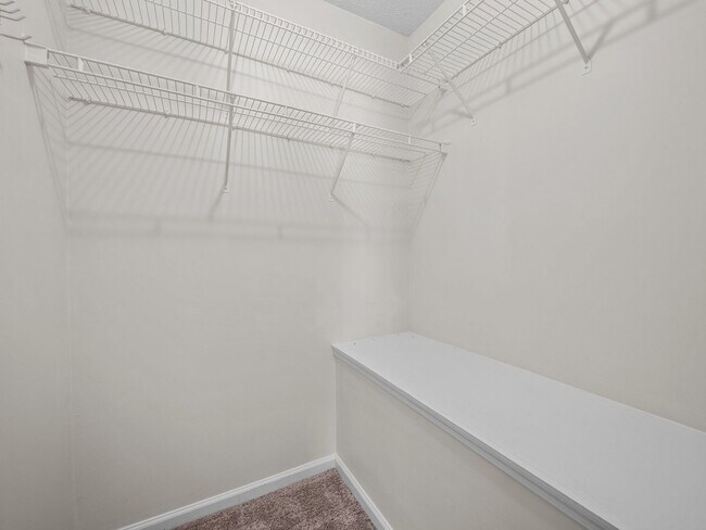 Building Photo - Welcome to Winners Circle!