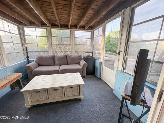 Building Photo - 3430 Bergen Ave