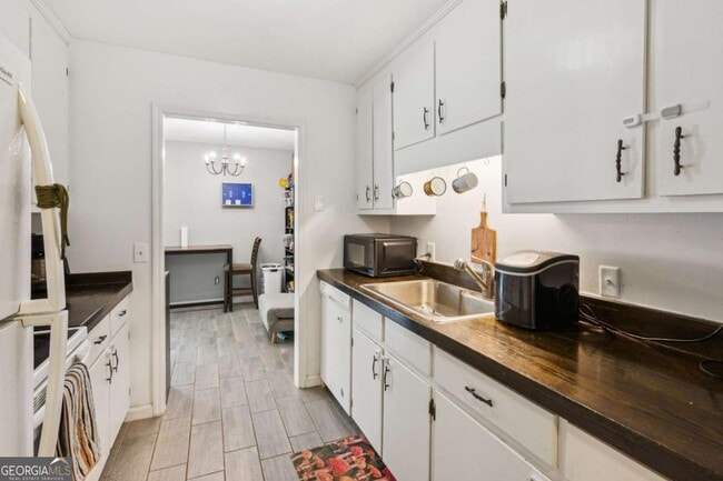 Building Photo - 125 St Andrews Ct