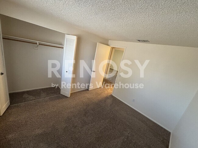 Building Photo - 3-BD, 2-BA Single Family House in Chandler!