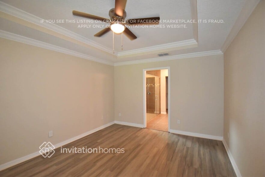 Building Photo - 7806 Sloewood Dr