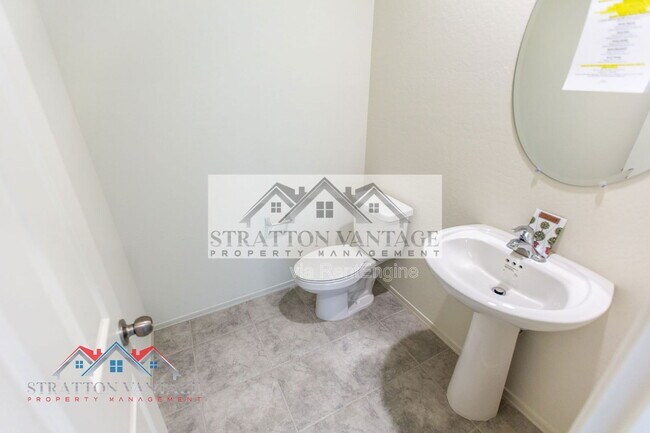 Building Photo - 24618 W Concorda Dr