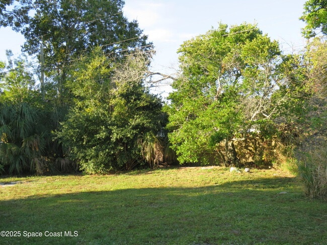 Building Photo - 1690 Elizabeth Ave