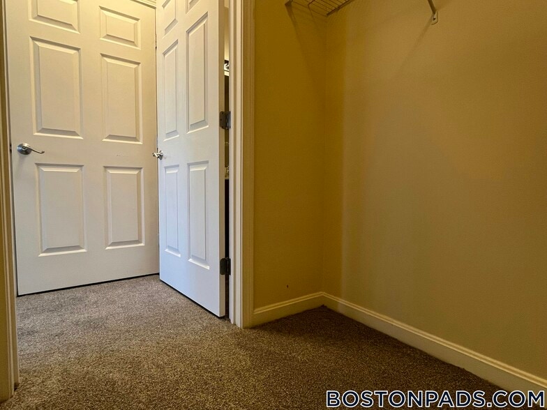 Building Photo - 311 Lowell St