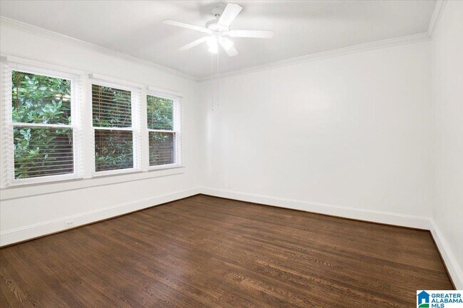 Building Photo - 3809 12th Ct S