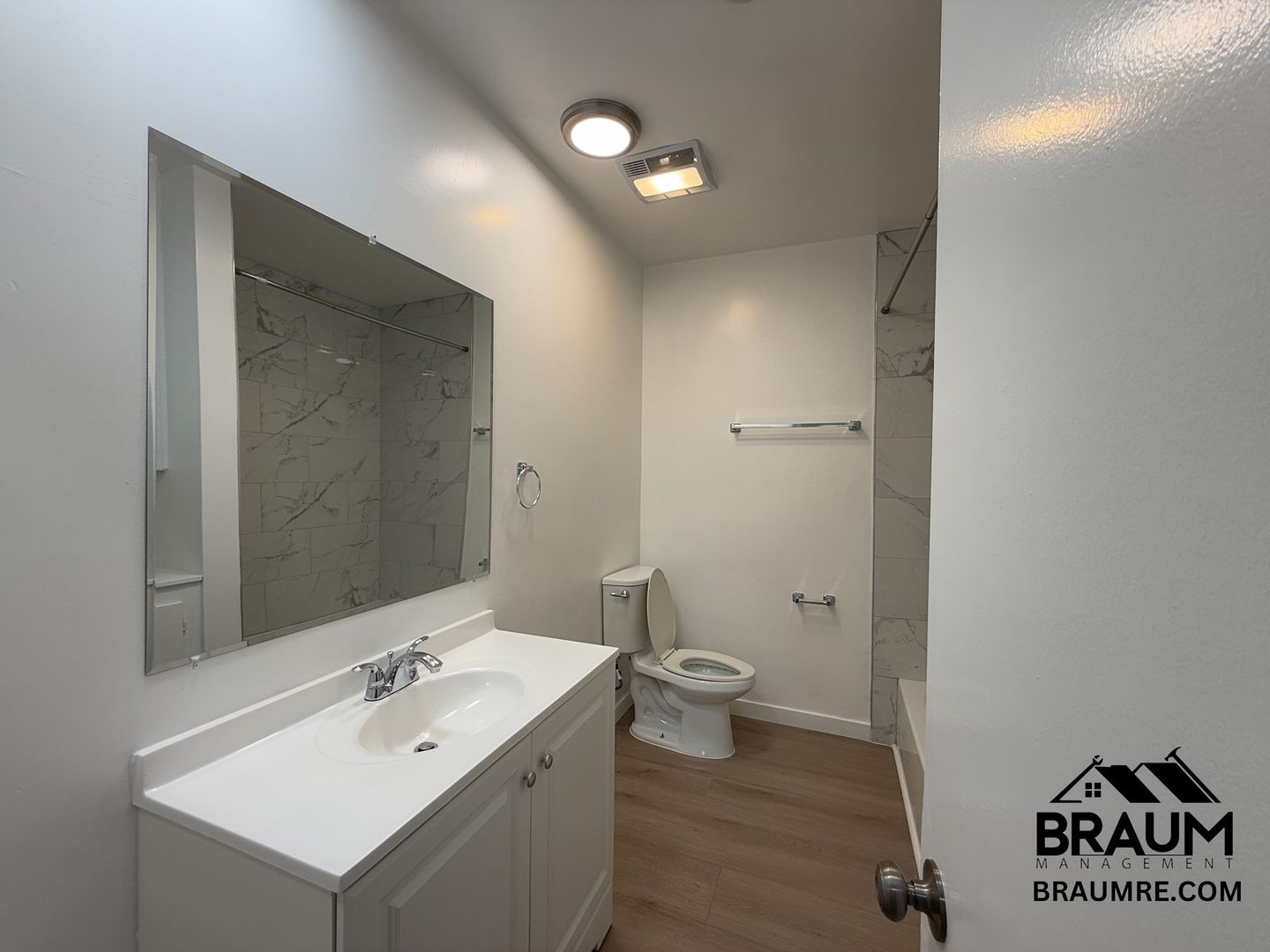 Building Photo - 6041 Whitsett Ave