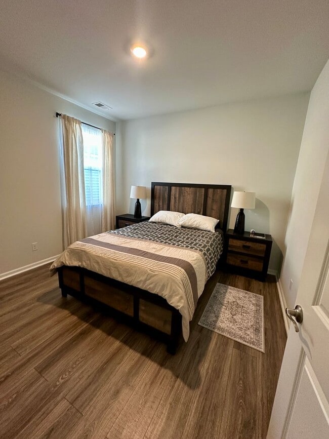 Building Photo - 3 BED | 2 BATH | TWO CAR GARAGE | WHITAKER PARK AT SAVANNAH QUARTERS