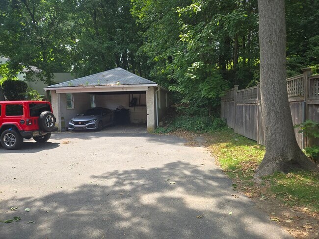 Building Photo - 281 Lowell Ave