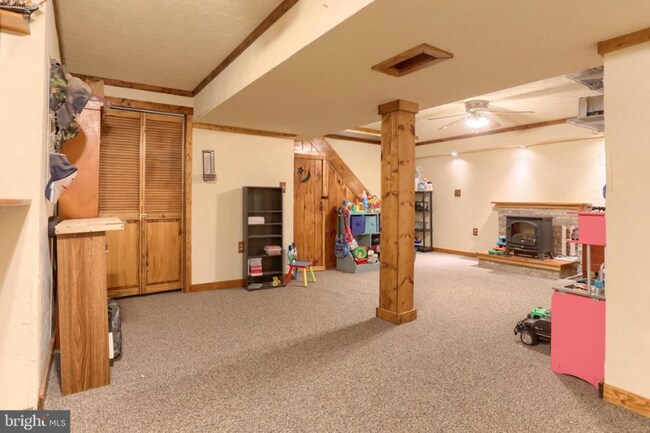 Building Photo - 336 Lighthouse Dr