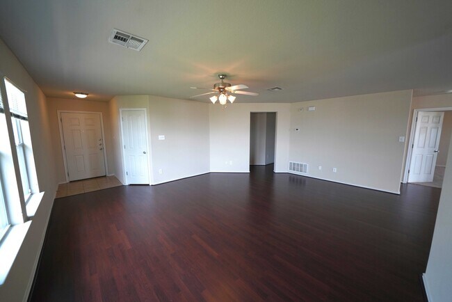 Building Photo - 5011 Braden Gate