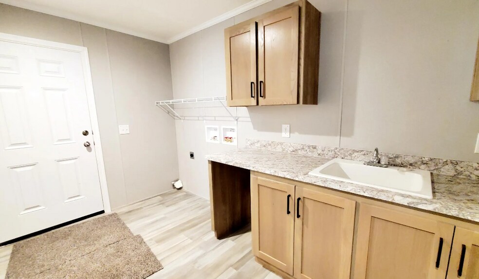Building Photo - 9288 Windjammer Dr