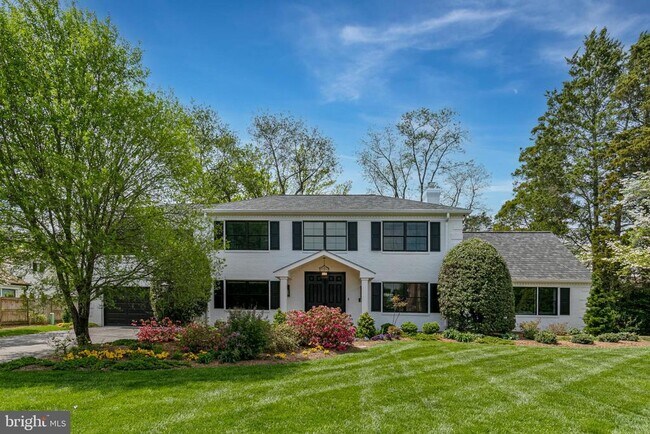 Building Photo - 1204 Potomac School Rd