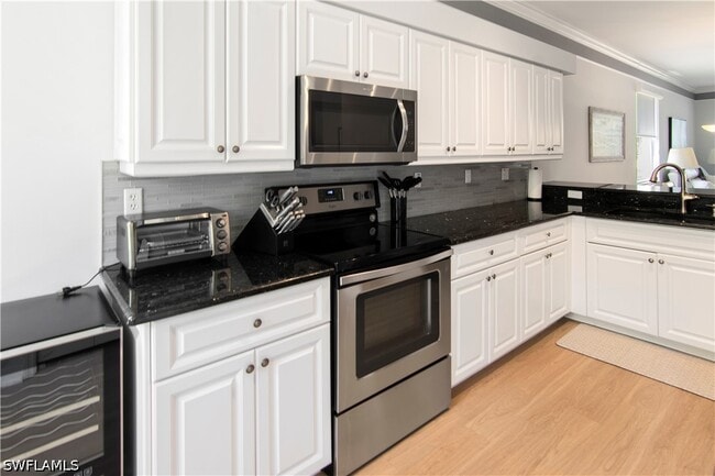 Building Photo - 7515 Stoneybrook Dr
