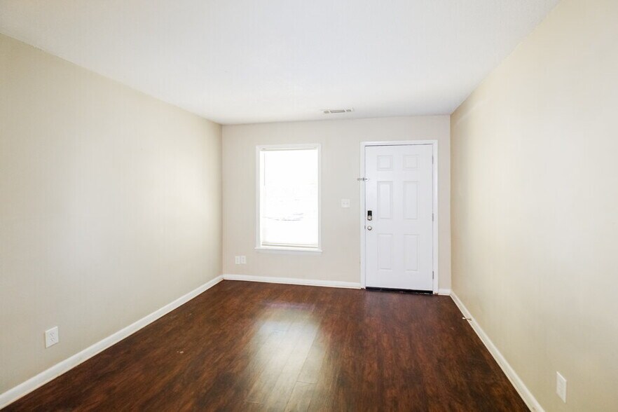 Building Photo - 5151 Hillside Dr NW
