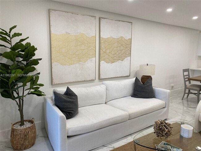 Building Photo - 1500 S Ocean Blvd