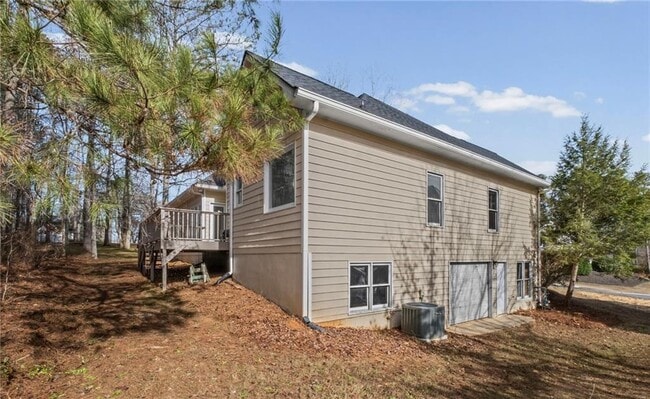 Building Photo - 1969 Seymour Dr NW