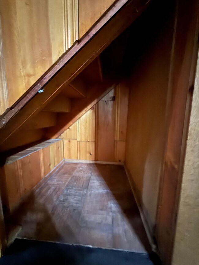 Building Photo - 729 Willow Wy